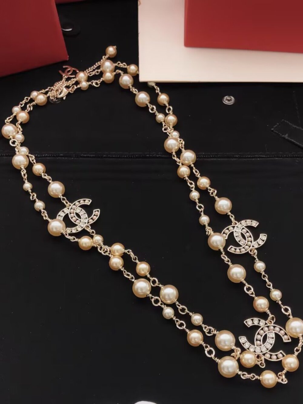 Chanel Long Pearl Necklace with Crystal CC Logos - Picture 4 of 5